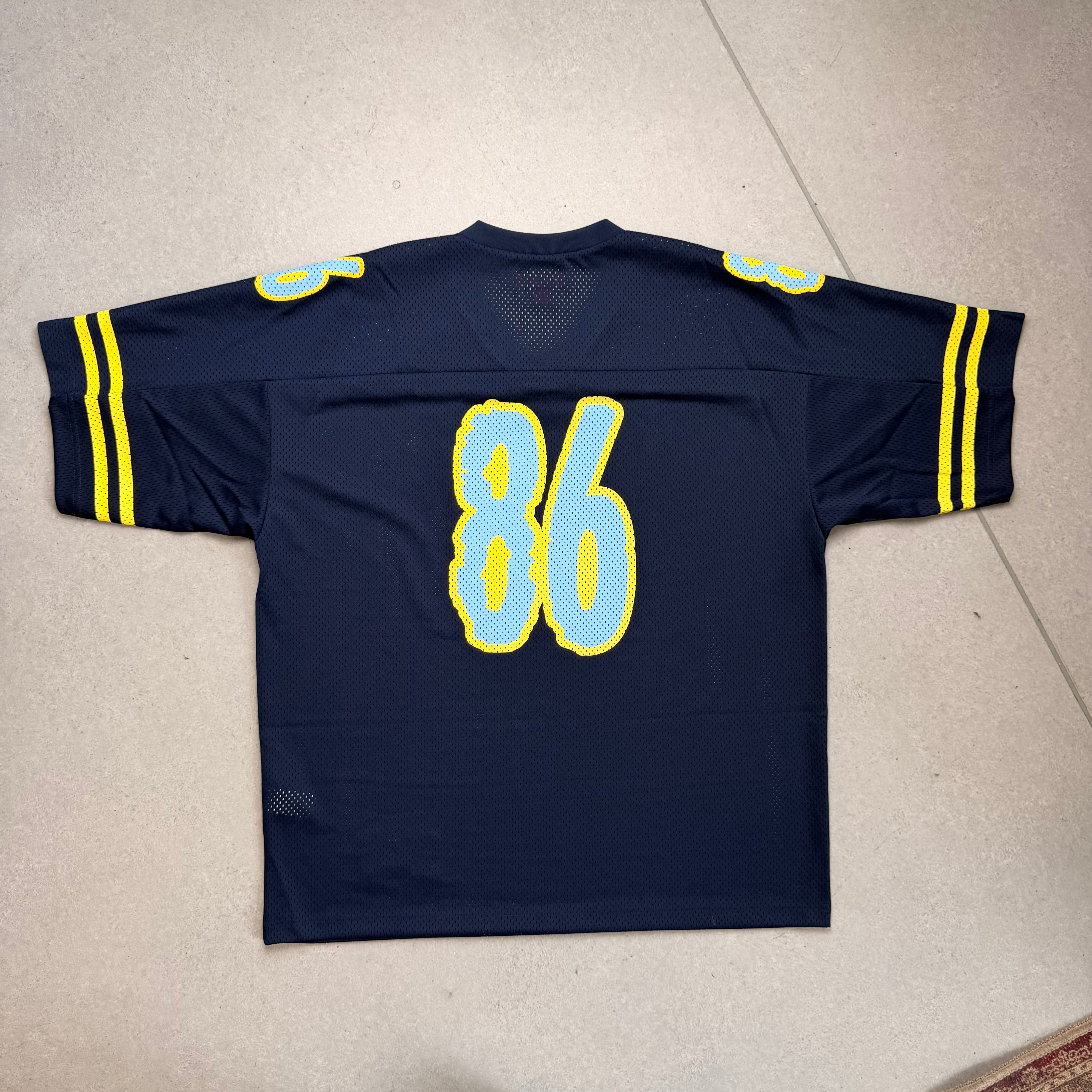 Image - L