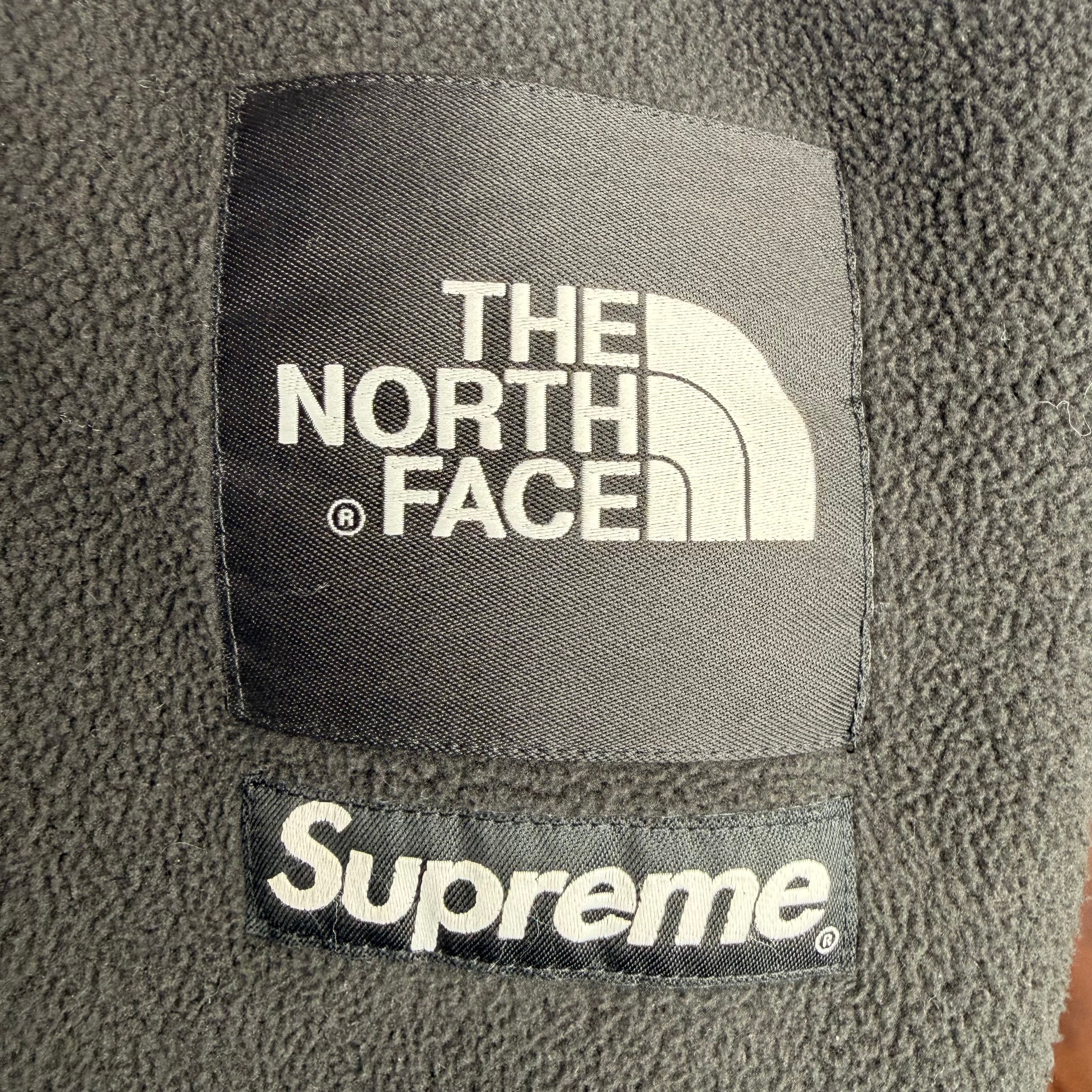 Supreme x The North Face Fleece - Black - L