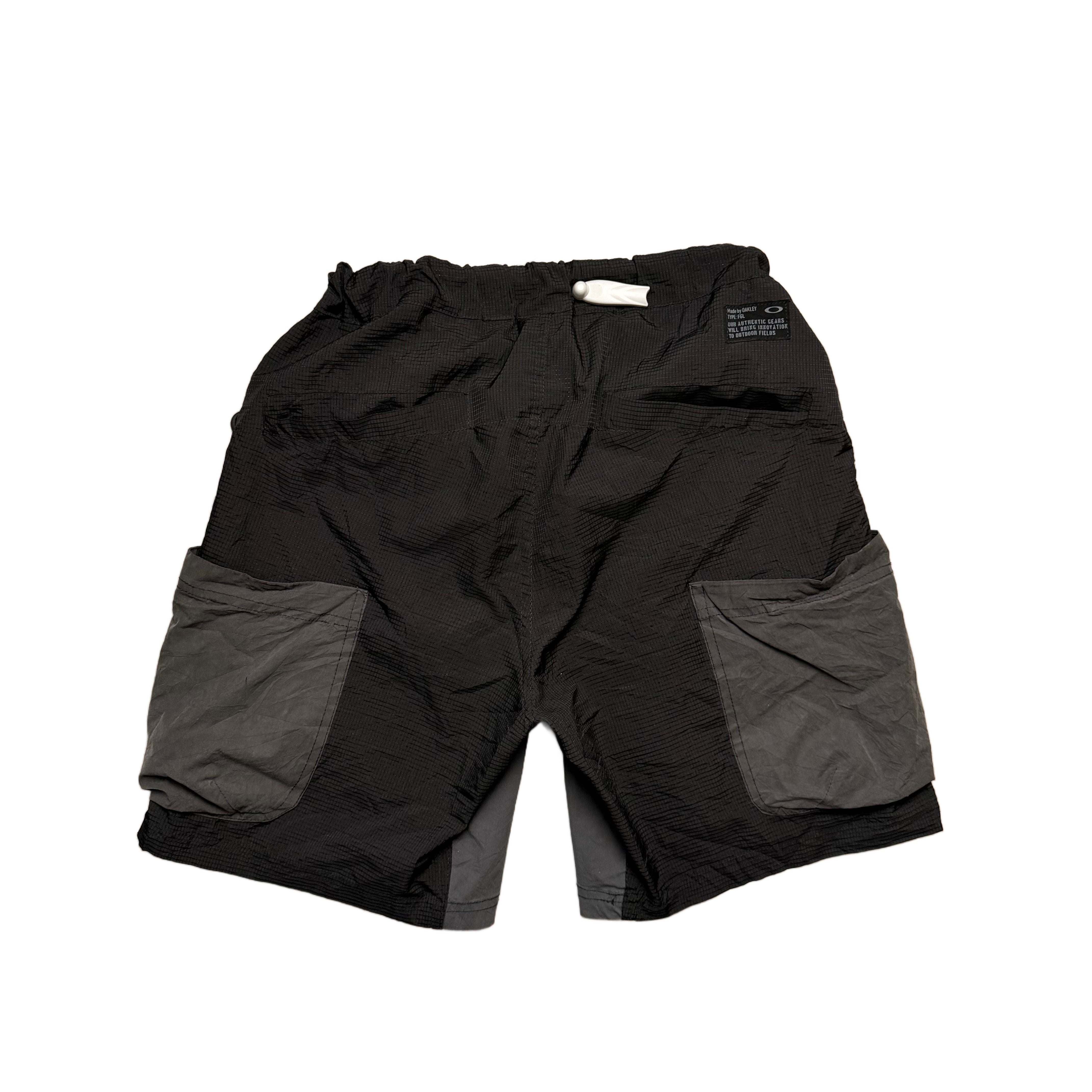 Oakley Shorts - Black - L