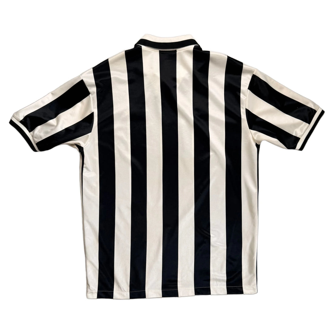 1996-97 Juventus Home Shirt - L