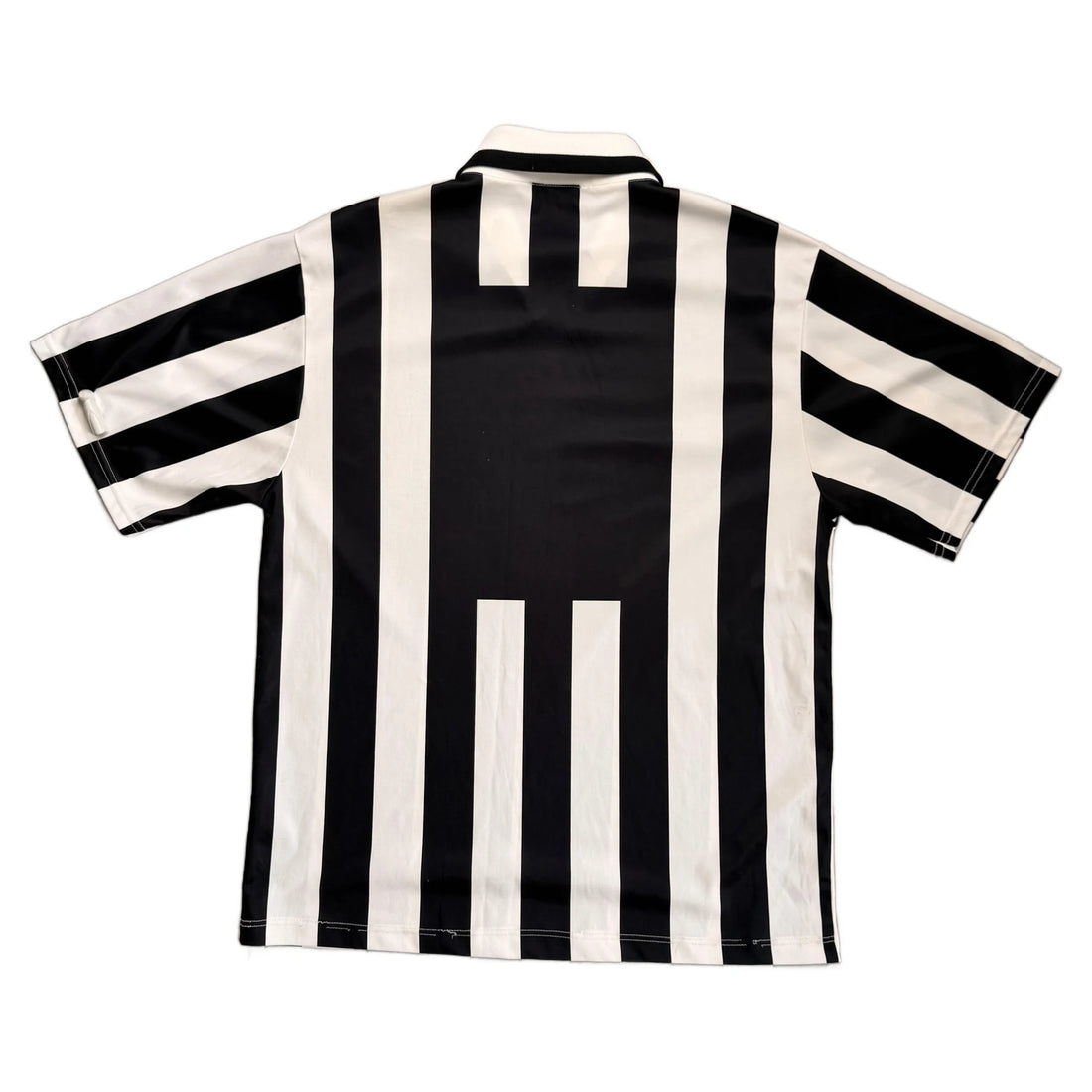 1994-95 Juventus Home Shirt - L
