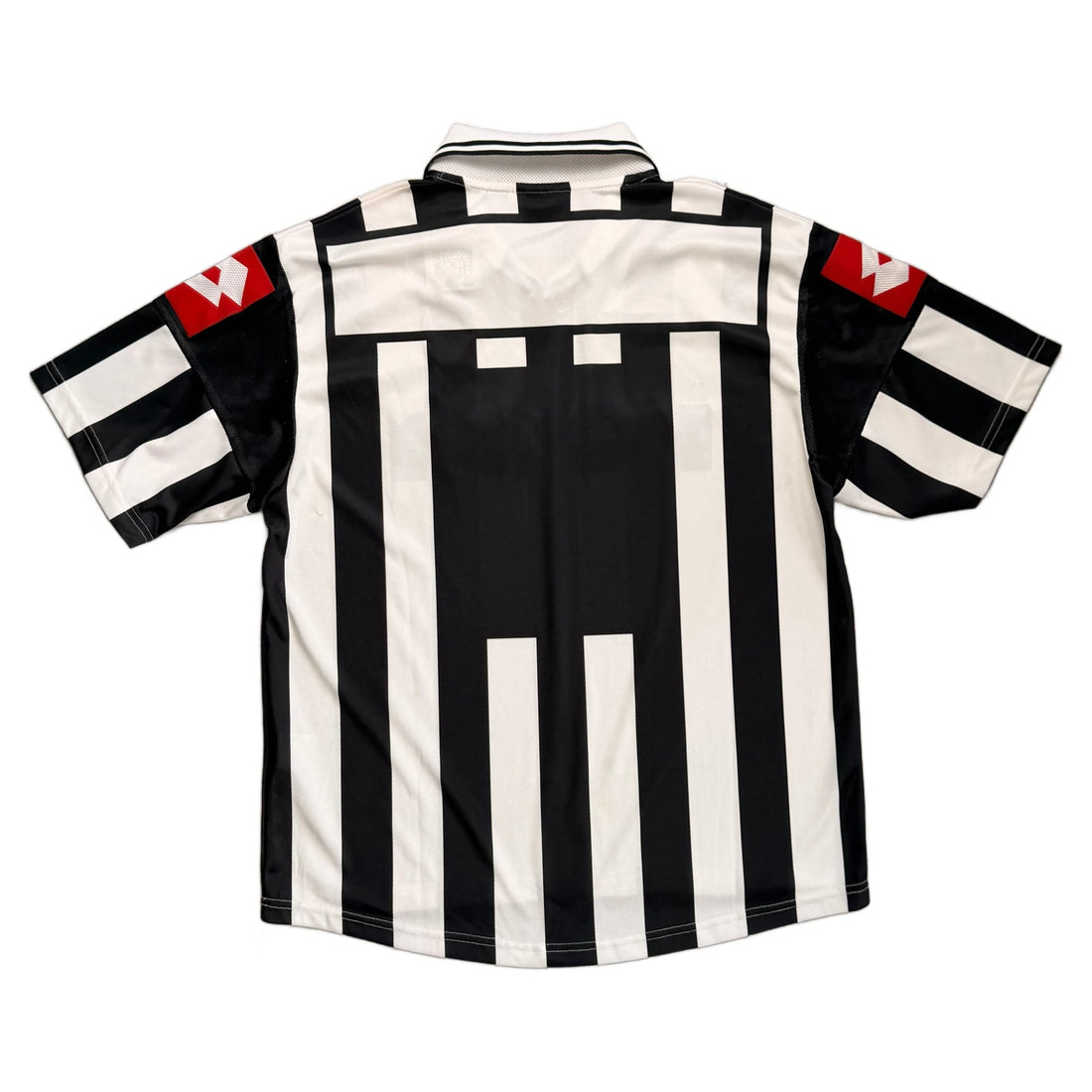 2002-03 Juventus Home Shirt - L
