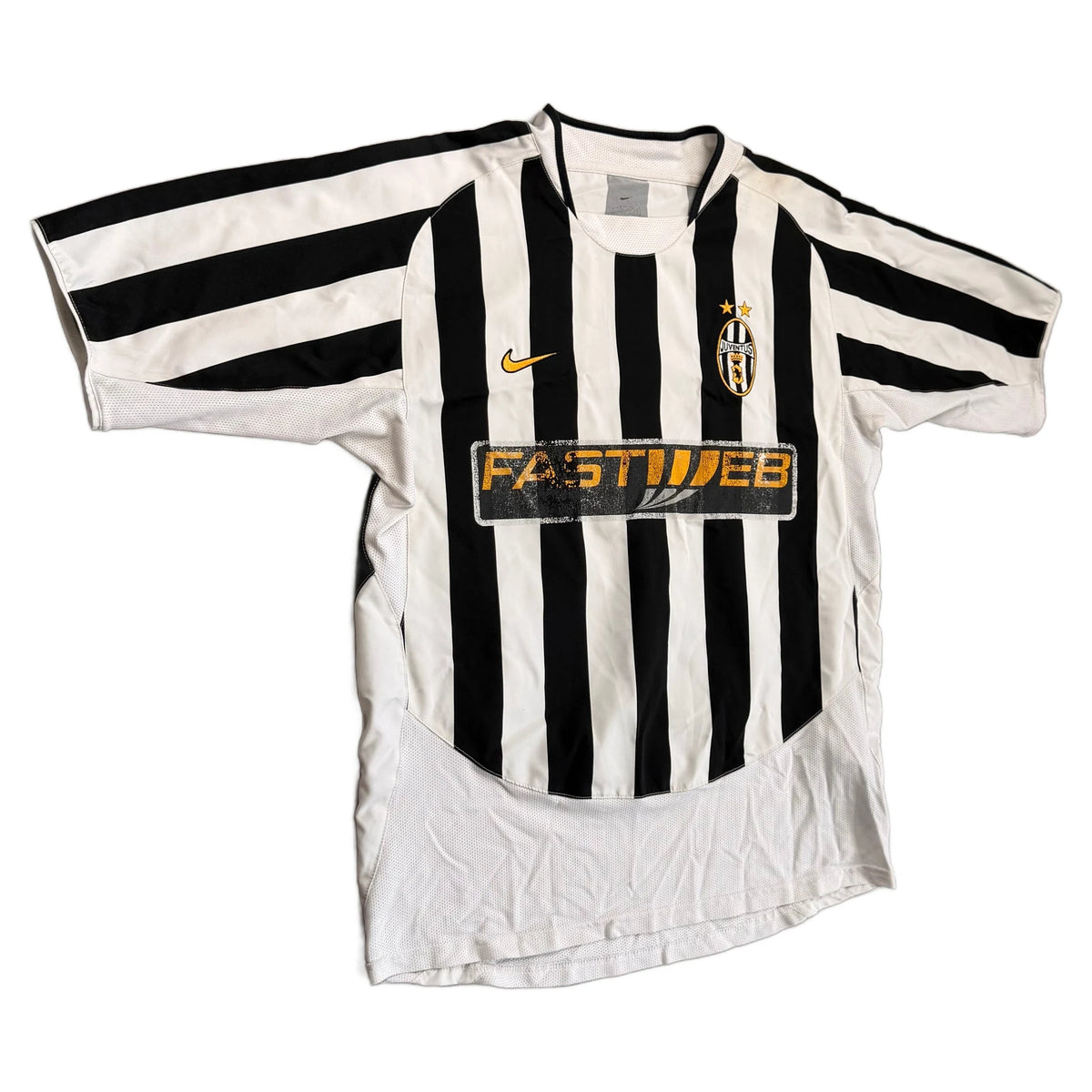 2004-05 Juventus Home Shirt - S
