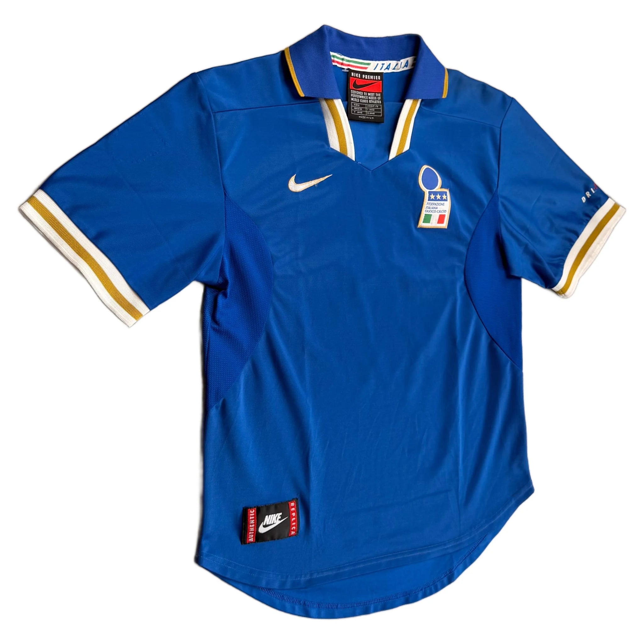 1996-98 Italy Home Shirt - S