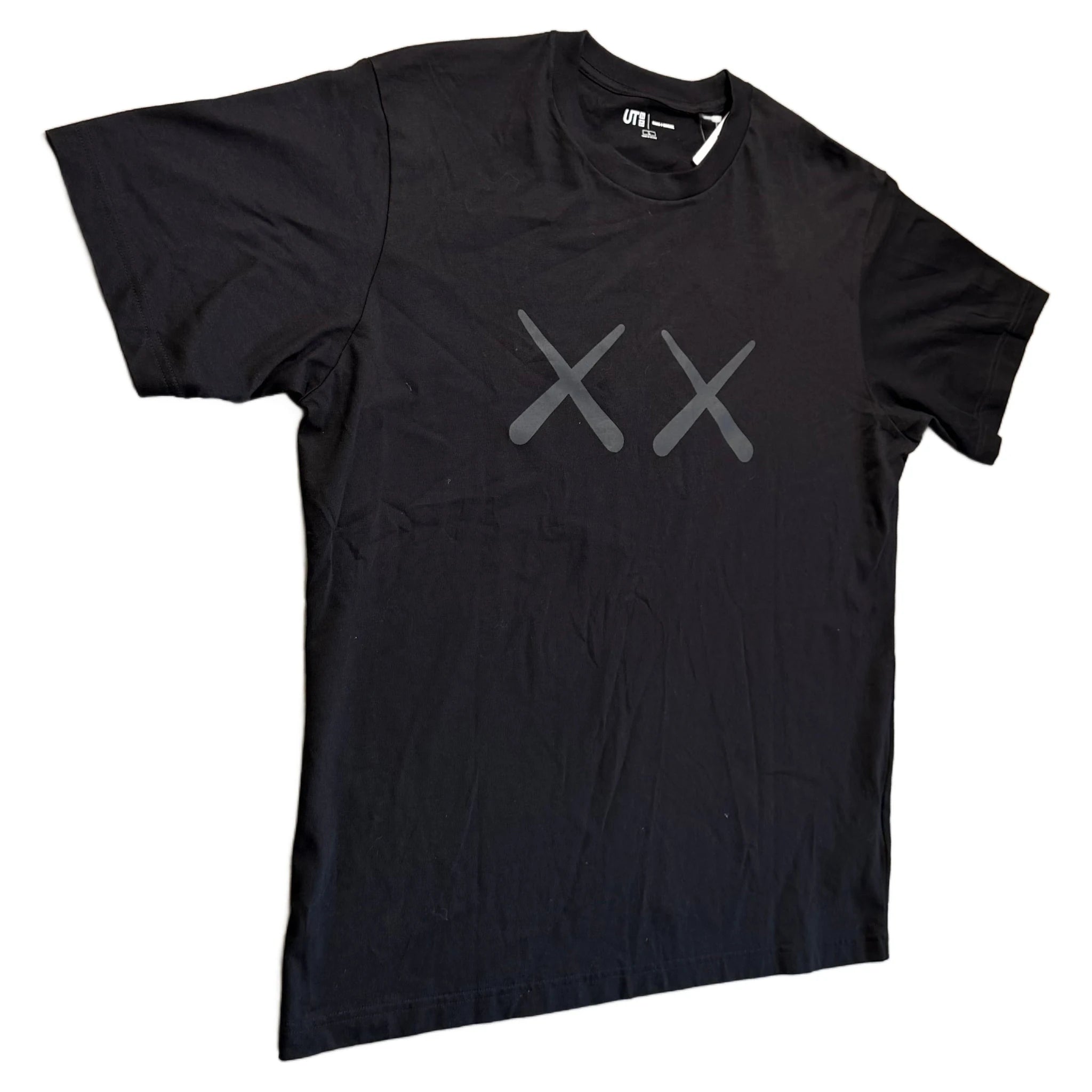 Black Uniqlo x KAWS T-Shirt - L