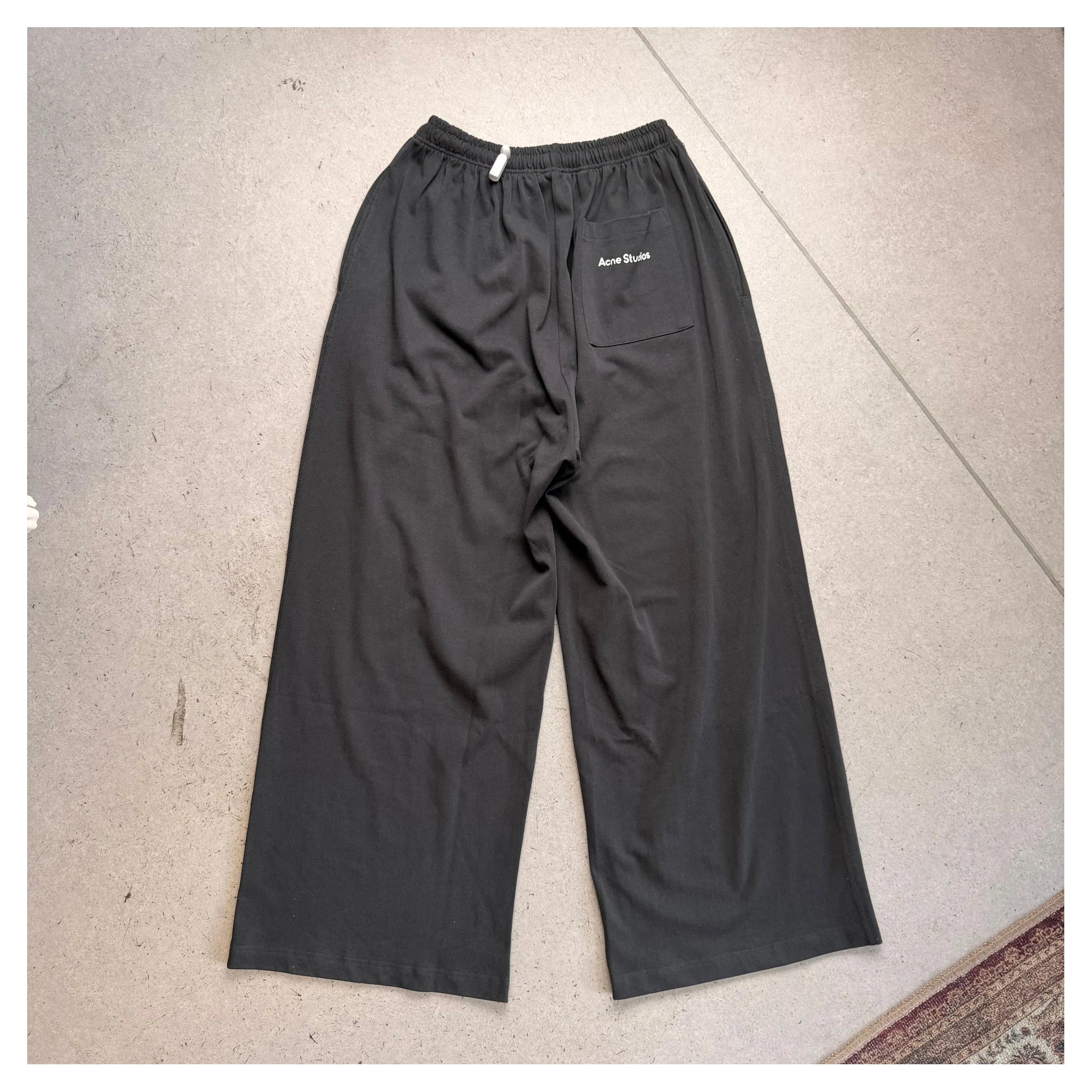 Acne Studios Joggers - Black - M